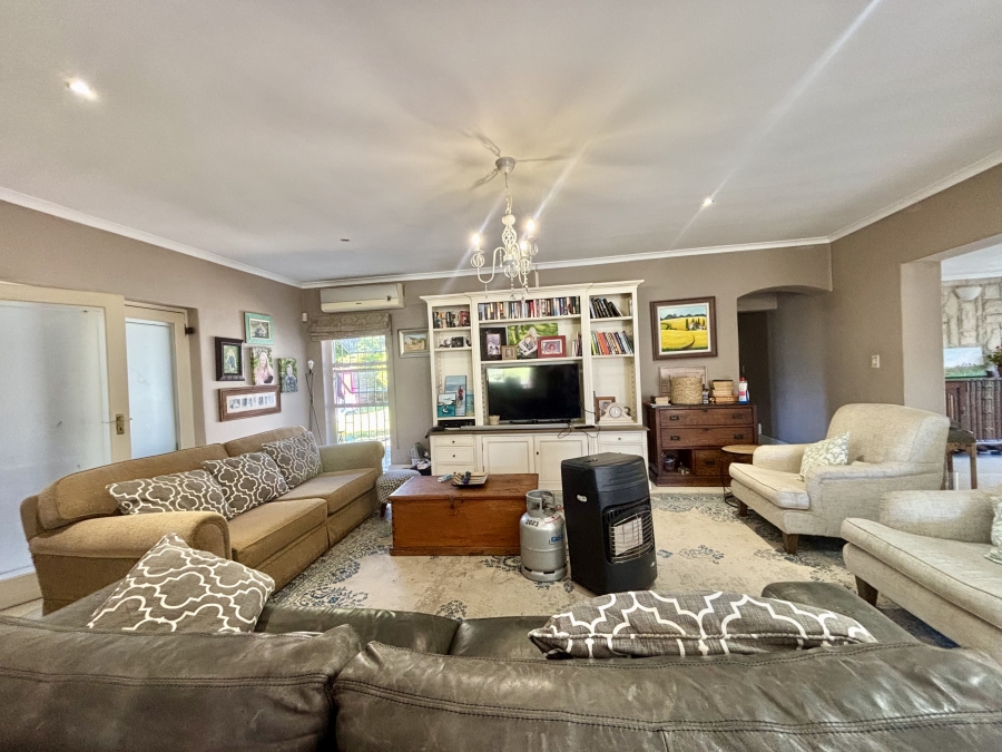 4 Bedroom Property for Sale in Vierlanden Western Cape